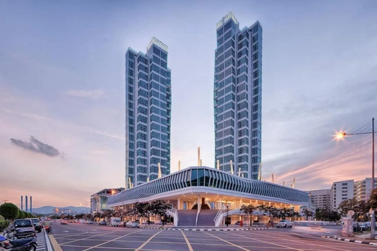 Loft Pano Seaview Suite 2 Bedroom By The Only Bnb Jelutong Malaysia